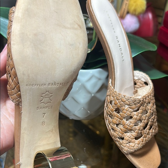 Loeffler Randall Women's Brown Woven Sandals - Picture 5 of 9